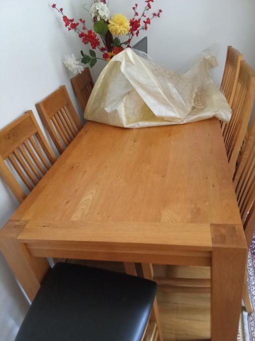 Buy & Sell Maney Birmingham - Photos for oak expandable dining table with 8 chairs