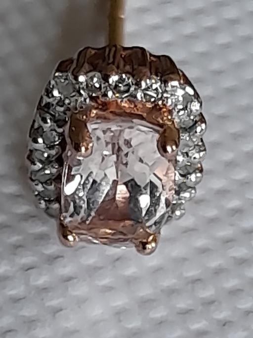 Buy & Sell Stanfree Bolsover - Photos for 9ct Gold Diamond Earrngs.