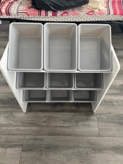 training Ilford Redbridge - Photos for Small toy storage case