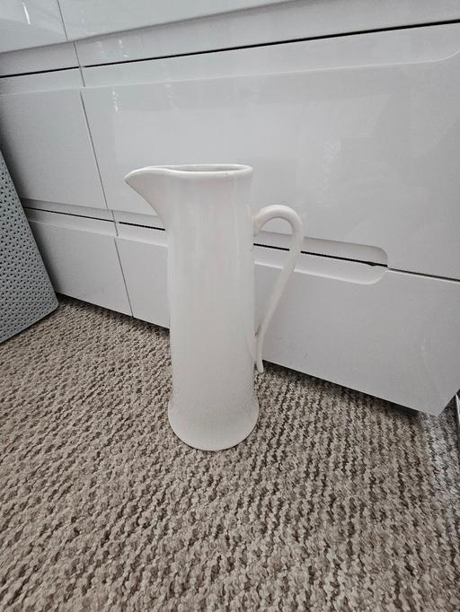 Buy & Sell Newton Doncaster - Photos for Large ornamental jug..