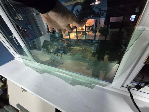 Vehicles Lozells Birmingham - Photos for VW Golf MK 7/7.5 Front N/S Passenger Window