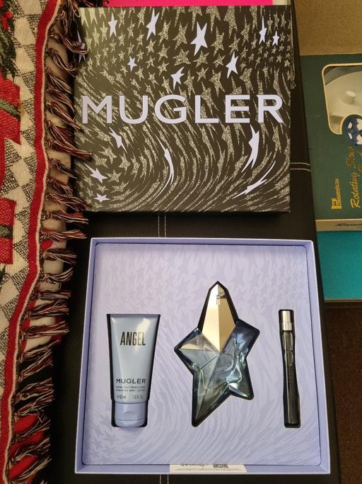 Buy & Sell Grangemouth Falkirk - Photos for perfume