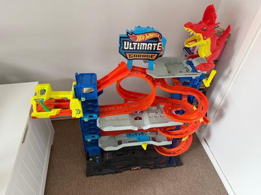 Buy & Sell St Luke`s Central London - Photos for Hot Wheels Ultimate Garage w/ Dragon