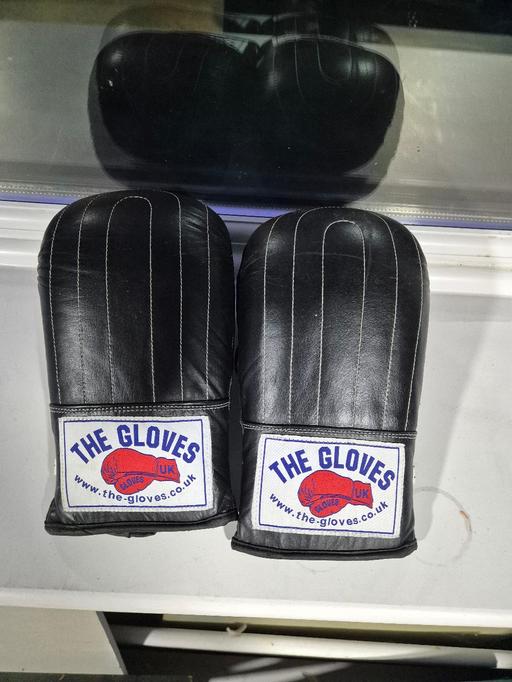 Buy & Sell Hockley Birmingham - Photos for The Gloves. Black Bag, Pad Gloves