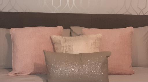 Buy & Sell Erdington Birmingham - Photos for pink cushions x2