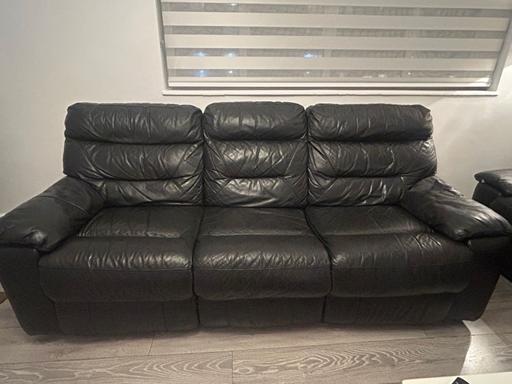Buy & Sell Nine Elms South West London - Photos for Leather sofa 3+2+1