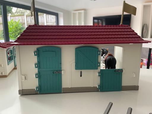 Buy & Sell Hayley Green Dudley - Photos for Schleich stable