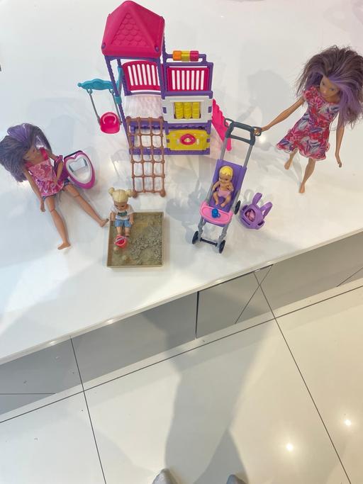 Buy & Sell Hayley Green Dudley - Photos for Barbies skipper babysitting set