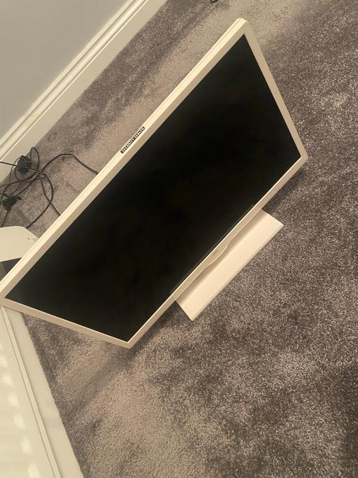 Buy & Sell Becontree East London - Photos for Mini JVC white tv