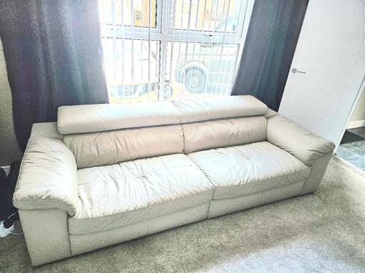 Buy & Sell Braunstone Blaby - Photos for 4 seater leather sofo