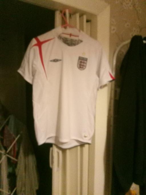 Buy & Sell Yew Tree Estate Sandwell - Photos for Child's England Top