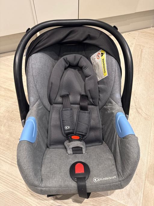 Buy & Sell London Luton Airport Luton - Photos for Baby car seat