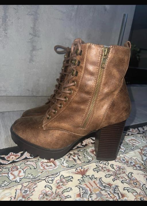 Buy & Sell East Ham East London - Photos for Boots