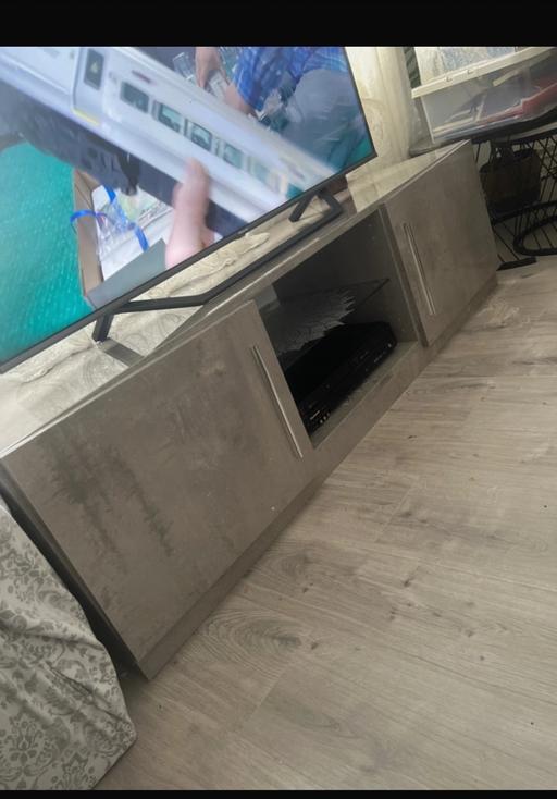 Buy & Sell East Ham East London - Photos for Tv units