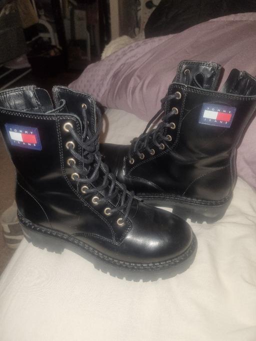 Buy & Sell Stourbridge Dudley - Photos for Tommy hilfiger boots size 3.5 worn once