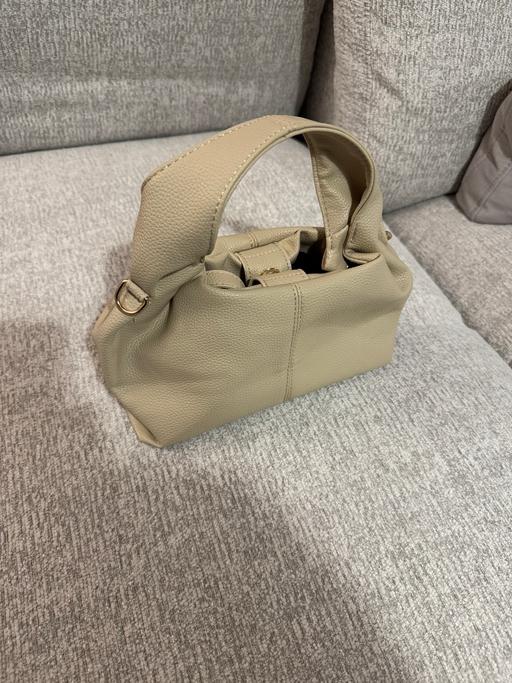 Buy & Sell Edgbaston Birmingham - Photos for Handbag beige