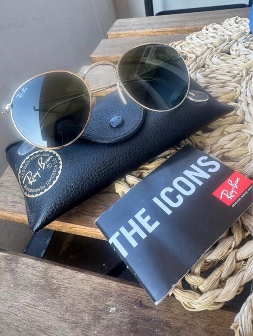 Buy & Sell - Photos for Sunglasses