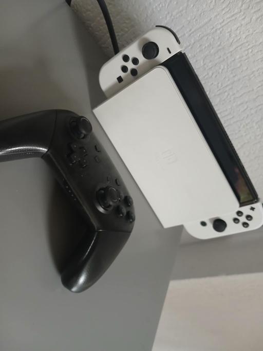 Buy & Sell Hasbury Dudley - Photos for Nintendo switch OLED & pro controller