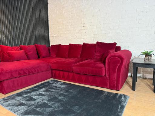 Buy & Sell Irlams O`Th`Height Salford - Photos for Harrington-Style Red Corner Sofa