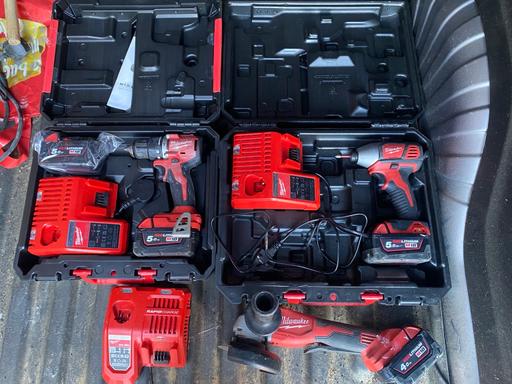 Buy & Sell Bolton Greater Manchester - Photos for Milwaukee power tool set..not makita Dewalt