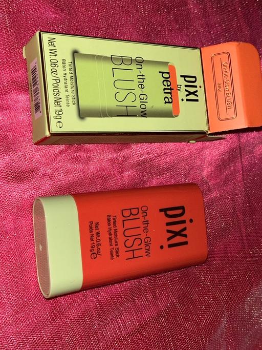 Buy & Sell Northville South Gloucestershire - Photos for PIXI On-the-glow Blush Tinted Moisture Stick