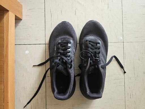 Buy & Sell Farnborough Rushmoor - Photos for Adidas running trainers size 6