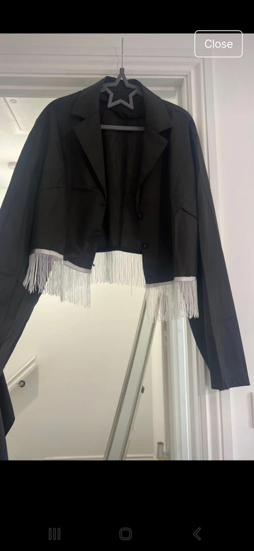Buy & Sell Trinafour Perth and Kinross - Photos for Cropped blazer with fringe detail