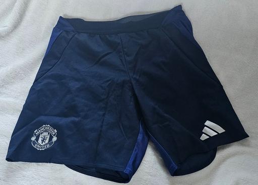 Buy & Sell Longley Sheffield - Photos for Manchester United Shorts