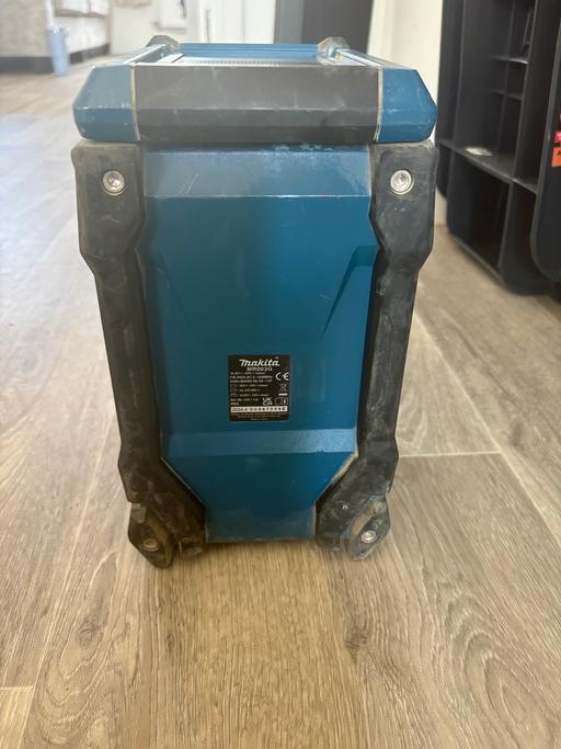 Buy & Sell Bocking Braintree - Photos for Makita work radio