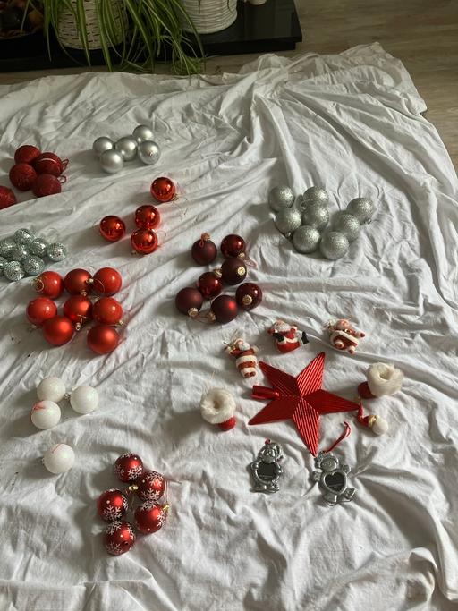 Buy & Sell Sundon Luton - Photos for 119 x Christmas Tree Baubles and Ornaments