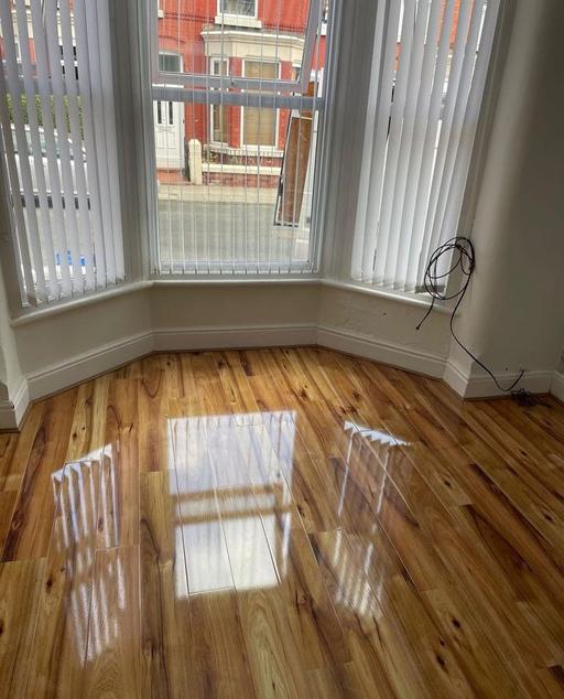 Buy & Sell Leigh Sports Village Wigan - Photos for Transform Your Home with Stunning Laminate Fl