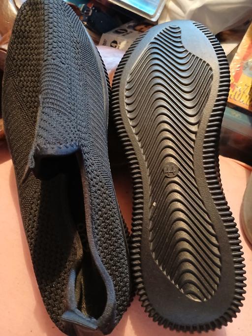 Buy & Sell Holly Hall Dudley - Photos for man's shoes brand new not worn