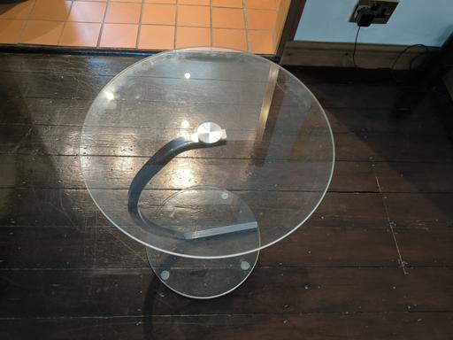 Buy & Sell Millwall East London - Photos for 2 glass topped side tables chrome base