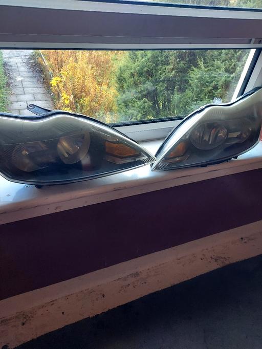 Vehicles Provanhall Glasgow - Photos for ford focus mk2 headlights