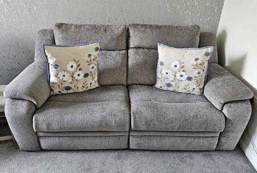 Buy & Sell Wednesfield Wolverhampton - Photos for Grey DFS Barrett Recliner Sofas..🎄🎄