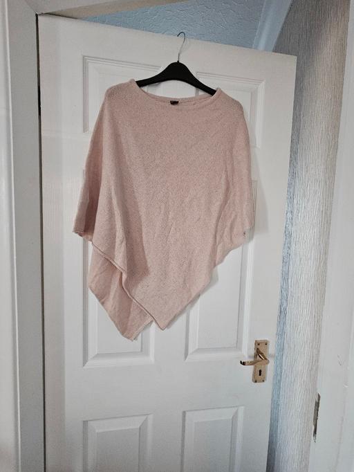 Buy & Sell Newton Doncaster - Photos for Knitted poncho top..size 10/12.