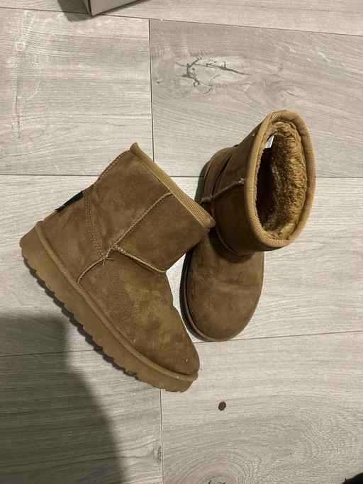 Buy & Sell Herne Hill South East London - Photos for ONYX Classic Short Winter Boots / Snow Boots