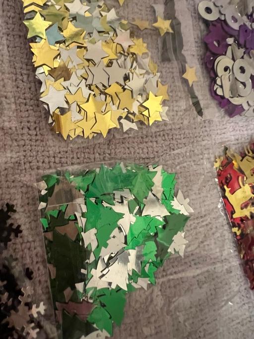 Buy & Sell Easington Lane Sunderland - Photos for Christmas Confetti ( New )