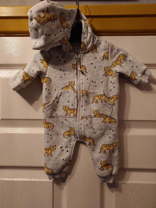 Buy & Sell Woodthorpe Charnwood - Photos for Baby boys grey sleepsuit size newborn