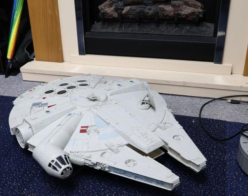 Buy & Sell Stockland Green Birmingham - Photos for Star Wars Millennium Falcon Hasbro C-2604A