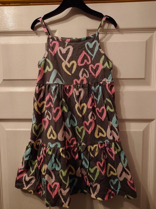 Buy & Sell Woodthorpe Charnwood - Photos for Girls heart dress size 7-8 years