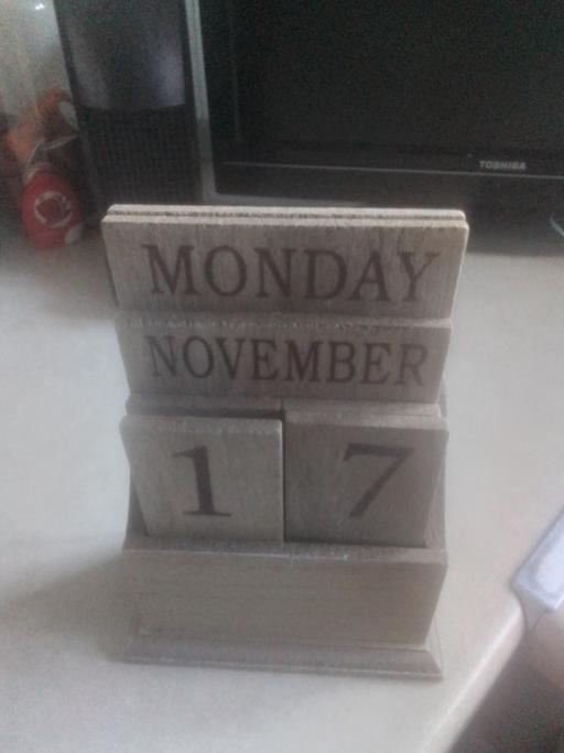 Buy & Sell Aldridge Walsall - Photos for WOODEN DATE LETTER BOX