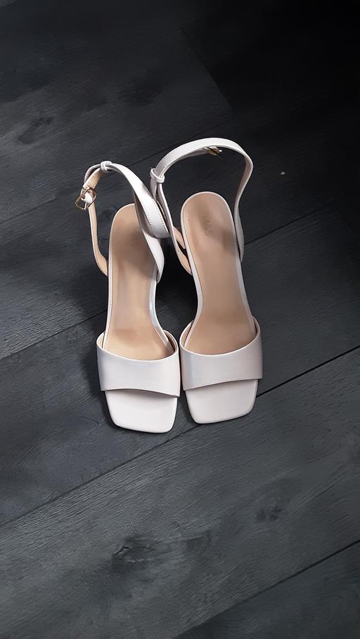 Buy & Sell Hadleigh Road Industrial Estate Ipswich - Photos for Ladies M&S sandals