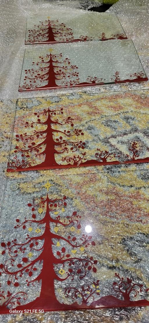 Buy & Sell Bloxwich Walsall - Photos for CHRISTMAS GLASS PLATE MAT,S