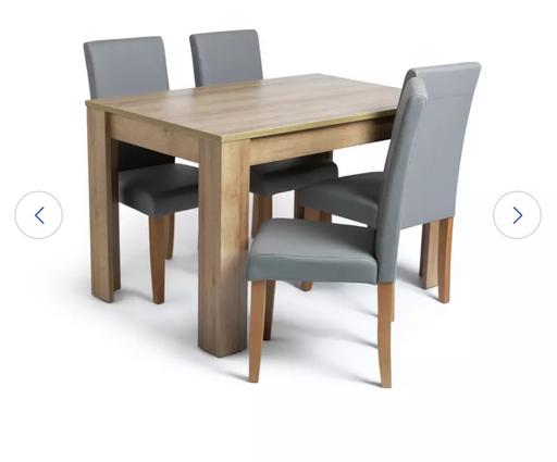 Buy & Sell Gloucestershire Airport Tewkesbury - Photos for Dining Table and 4 chairs