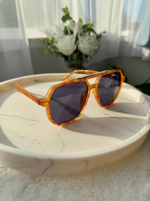 Buy & Sell Streatham Common South West London - Photos for Retro double bridge Orange sunglasses! Y2K