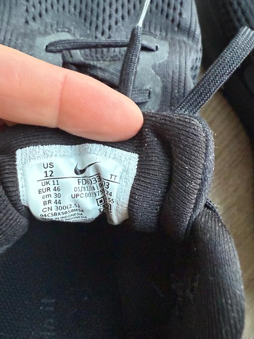 Buy & Sell Coseley Dudley - Photos for Nike trainers size 11 perfect condition