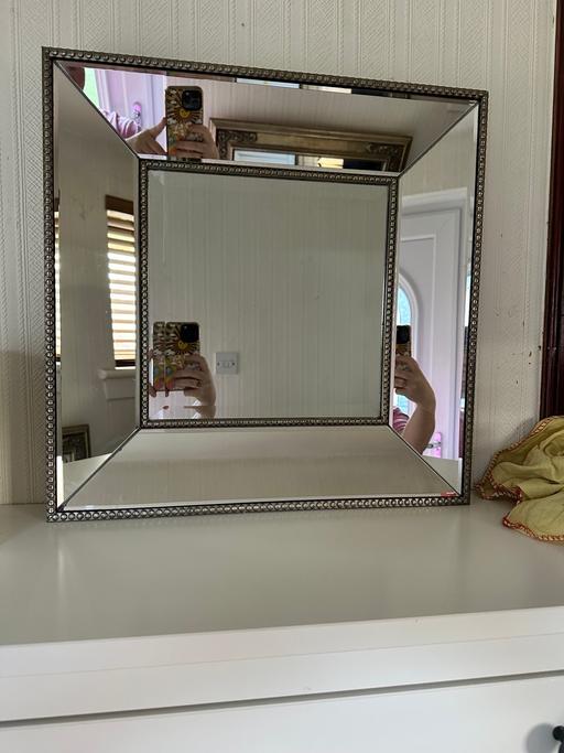 Buy & Sell Whitburn West Lothian - Photos for Square wall mirror