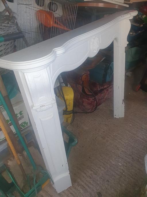 Buy & Sell Gornal Wood Dudley - Photos for Vintage Painted White Fire Surround, 48 x 42