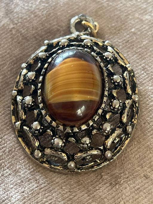 Buy & Sell Rottingdean Brighton - Photos for Beautiful vintage pendant